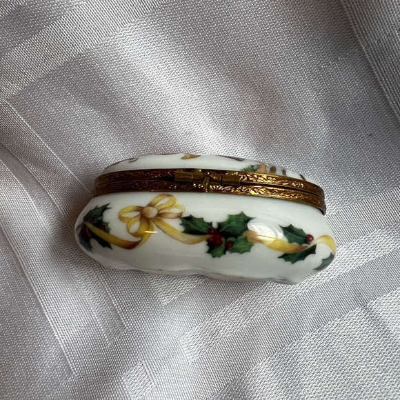 Limoges Christmas trinkets box - Picture 3 of 5
